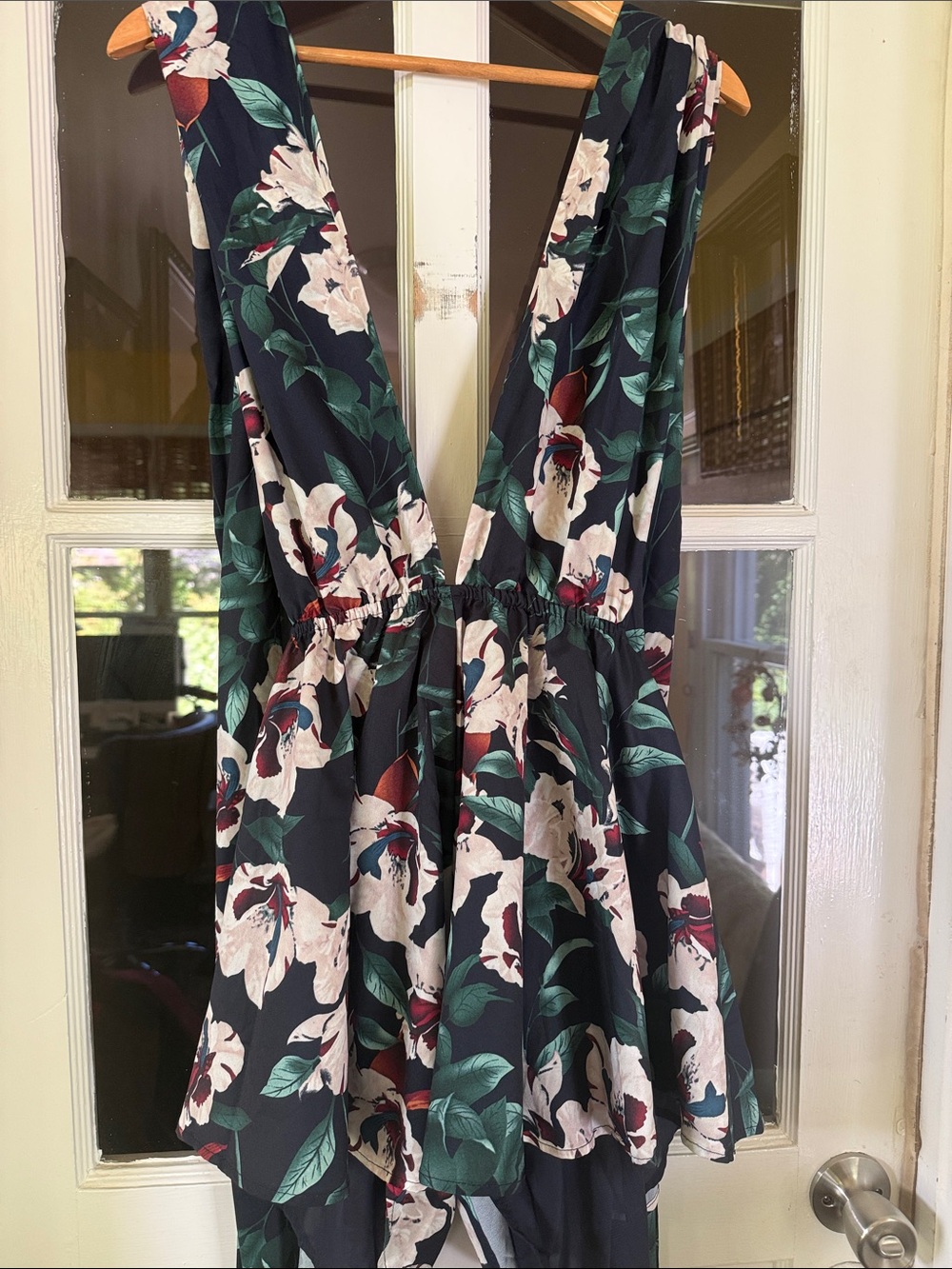 Lulu's Navy Floral Backless V-Neck Sundress with Cream Blooms